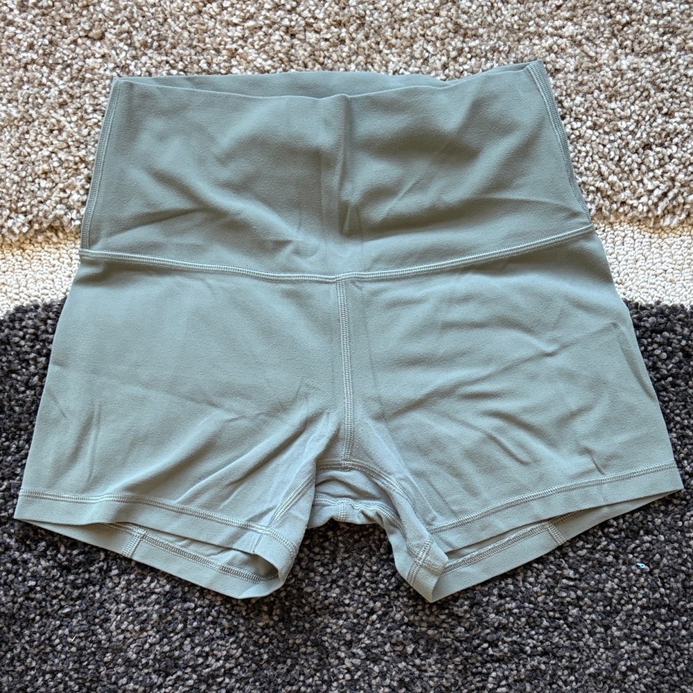 Lululemon bundle size 6 - Picture 6 of 9